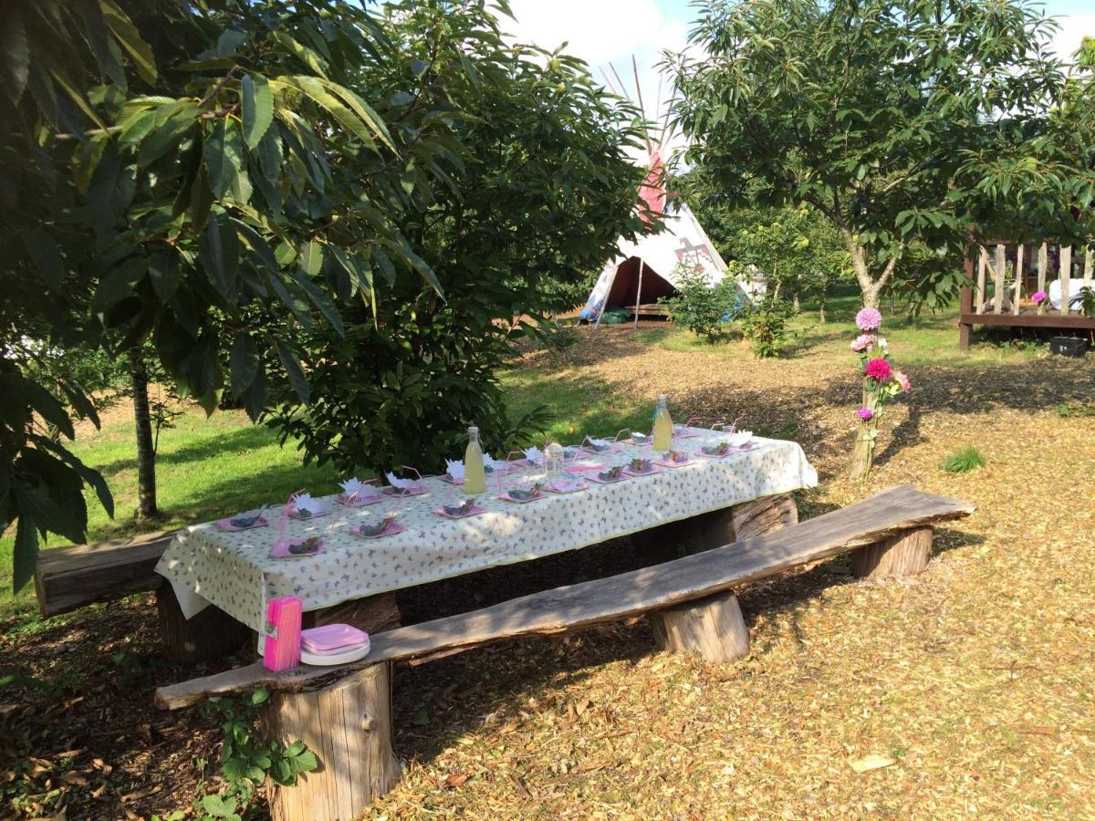 Plush Tents Yurt Village 치체스터 외부 사진
