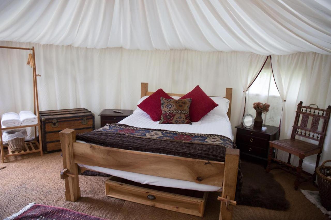 Plush Tents Yurt Village 치체스터 외부 사진