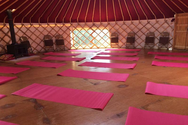 Plush Tents Yurt Village 치체스터 외부 사진
